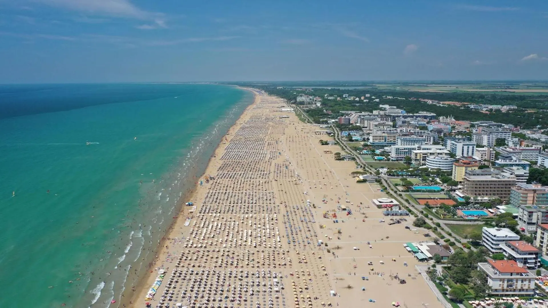 Relax In A Residence With Pool And Terrace Bibione Apartment